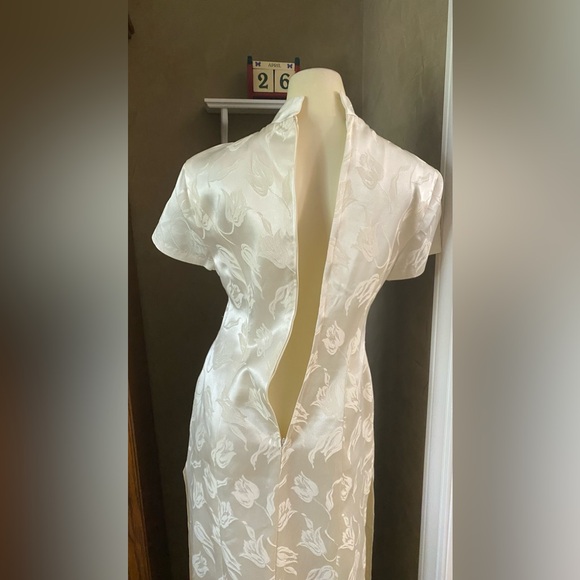 Classic Brocade Chinese Cheongsam/ Qipao Dress with Tulip Prints Ankle Length - Picture 7 of 10